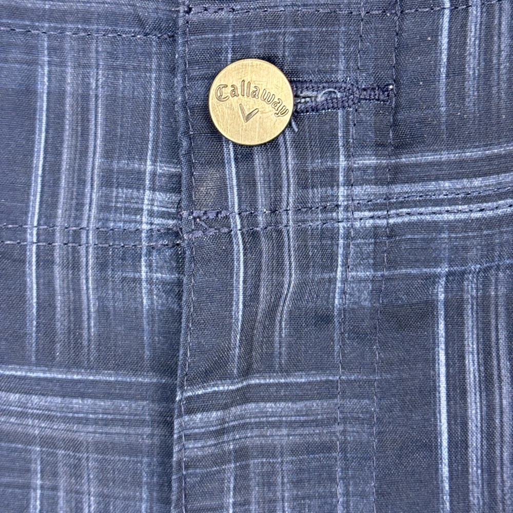 Callaway- Golf shorts-‎ 36- Excellent condition!! - Picture 2 of 3